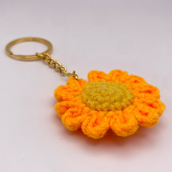 HANDMADE | Crochet Daisy | Bag Charm | Keychain | Orange (Brand New!) 🧡 - Picture 5 of 6